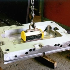 Магнитный грузозахват МахХ 2000